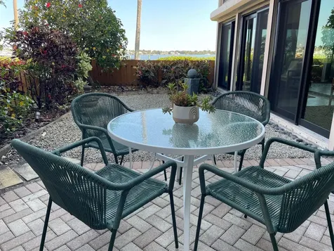 1660 Twelve Oaks Way North Palm Beach FL 33408