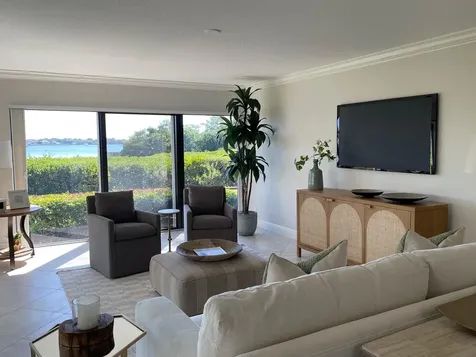 1660 Twelve Oaks Way North Palm Beach FL 33408