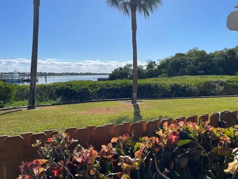 1660 Twelve Oaks Way North Palm Beach FL 33408