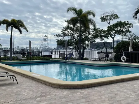 1660 Twelve Oaks Way North Palm Beach FL 33408