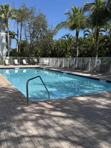 1241 Via De Fossi Boynton Beach FL 33426