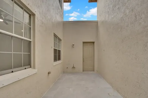 2601 Nw 7th Street Boynton Beach FL 33426