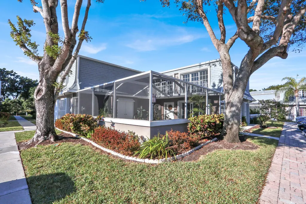 803 Vision Terrace Palm Beach Gardens FL 33418