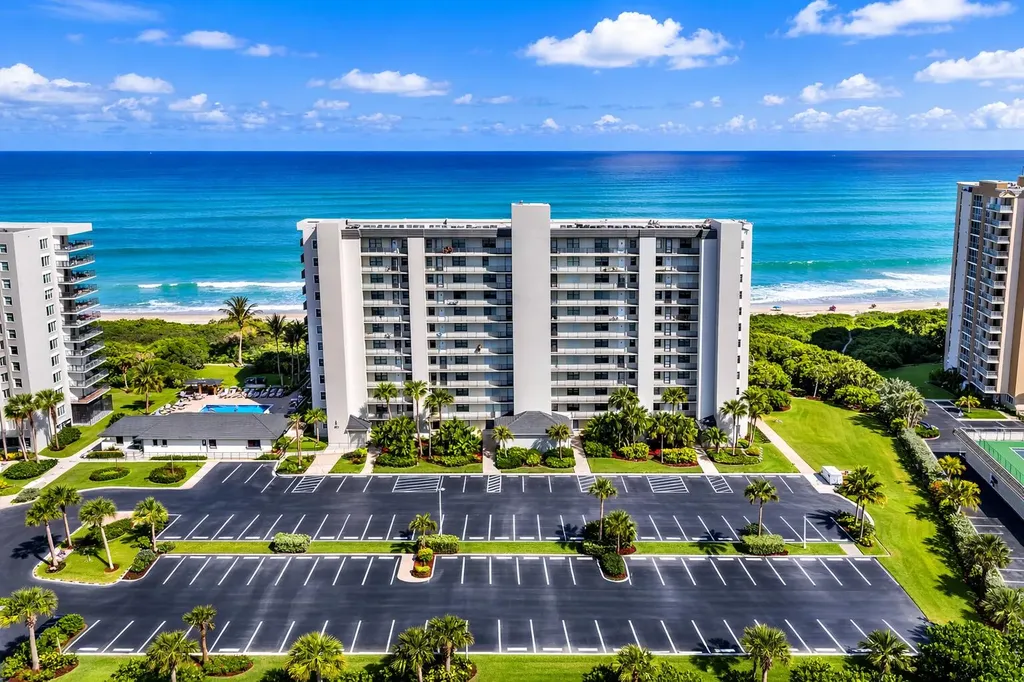 4200 N Highway A1a Hutchinson Island FL 34949