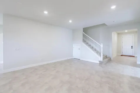 744 Se Villandry Way Port Saint Lucie FL 34983