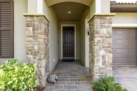 744 Se Villandry Way Port Saint Lucie FL 34983