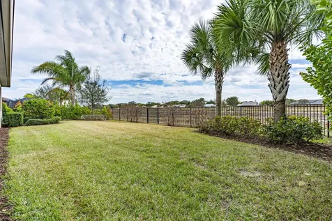 744 Se Villandry Way Port Saint Lucie FL 34983