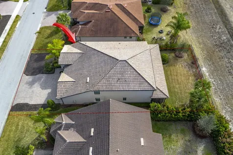 744 Se Villandry Way Port Saint Lucie FL 34983