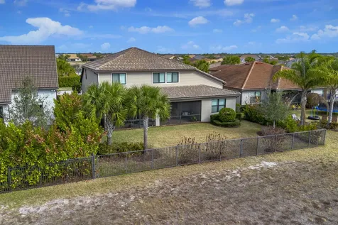 744 Se Villandry Way Port Saint Lucie FL 34983