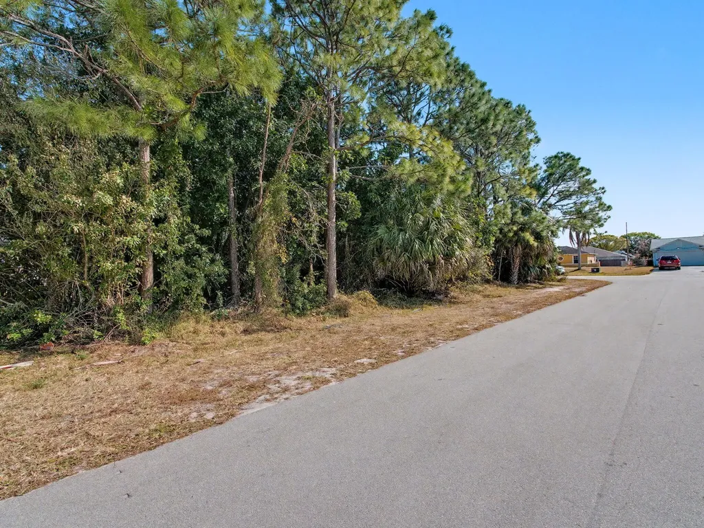 2999 SW Bright Street Port Saint Lucie FL 34953