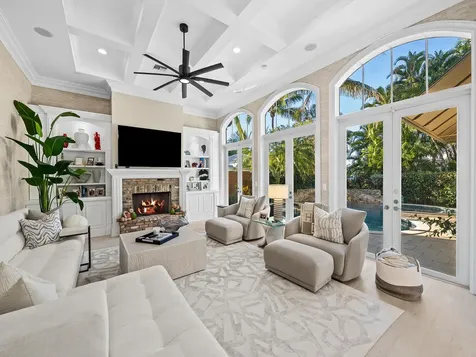1025 Vista Del Mar Drive Delray Beach FL 33483