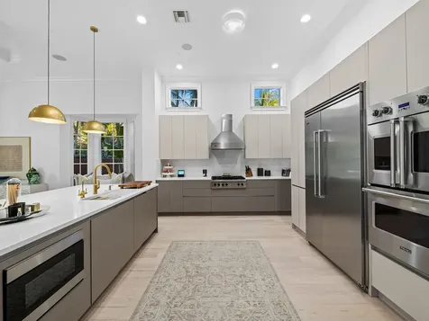 1025 Vista Del Mar Drive Delray Beach FL 33483