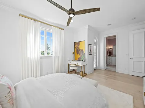 1025 Vista Del Mar Drive Delray Beach FL 33483