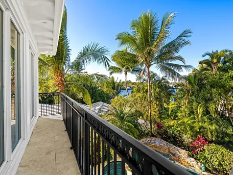 1025 Vista Del Mar Drive Delray Beach FL 33483