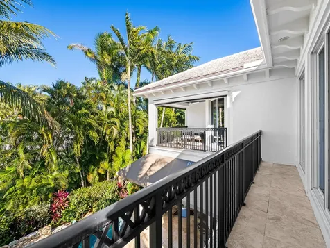 1025 Vista Del Mar Drive Delray Beach FL 33483