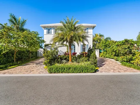 1025 Vista Del Mar Drive Delray Beach FL 33483