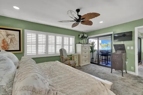 330 Se 20th Avenue Deerfield Beach FL 33441