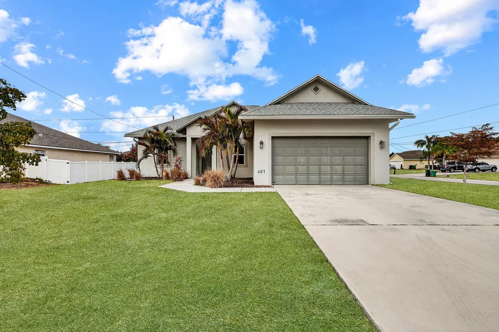 601 Sw Mchole Avenue Port Saint Lucie FL 34953