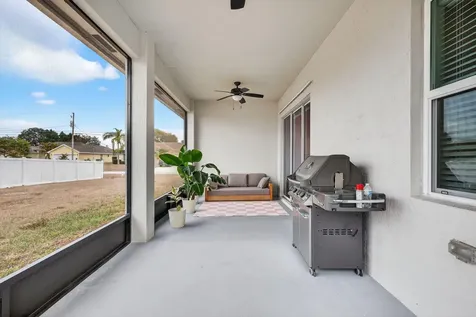601 Sw Mchole Avenue Port Saint Lucie FL 34953
