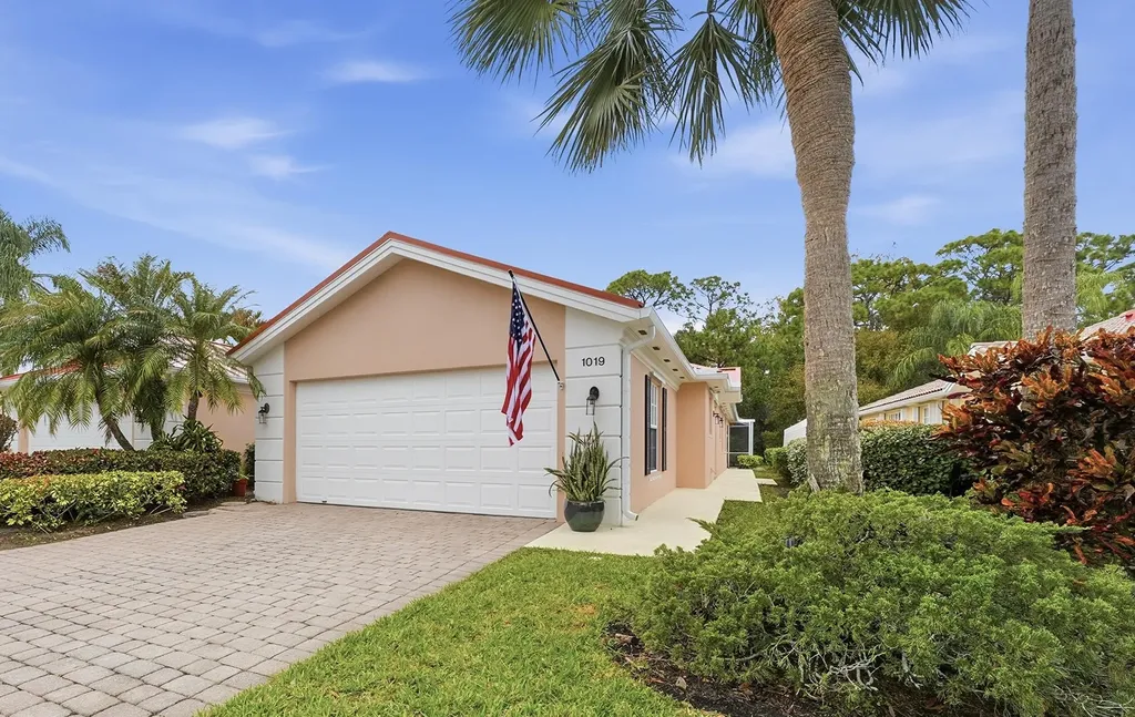 1019 Sw Tamarrow Place Stuart FL 34997