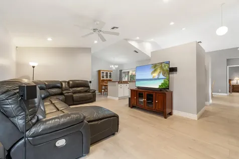 6225 Terra Rosa Circle Boynton Beach FL 33472