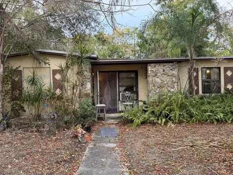 490 Se Sandia Avenue Port Saint Lucie FL 34983