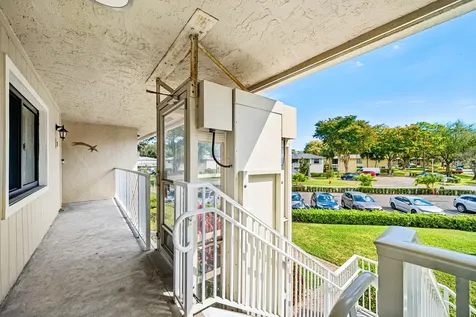 23 Westgate Lane Boynton Beach FL 33436