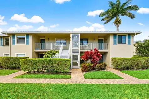 23 Westgate Lane Boynton Beach FL 33436
