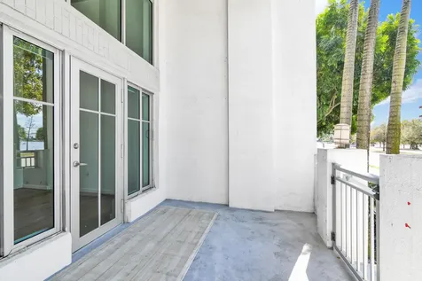 300 S Australian Avenue West Palm Beach FL 33401