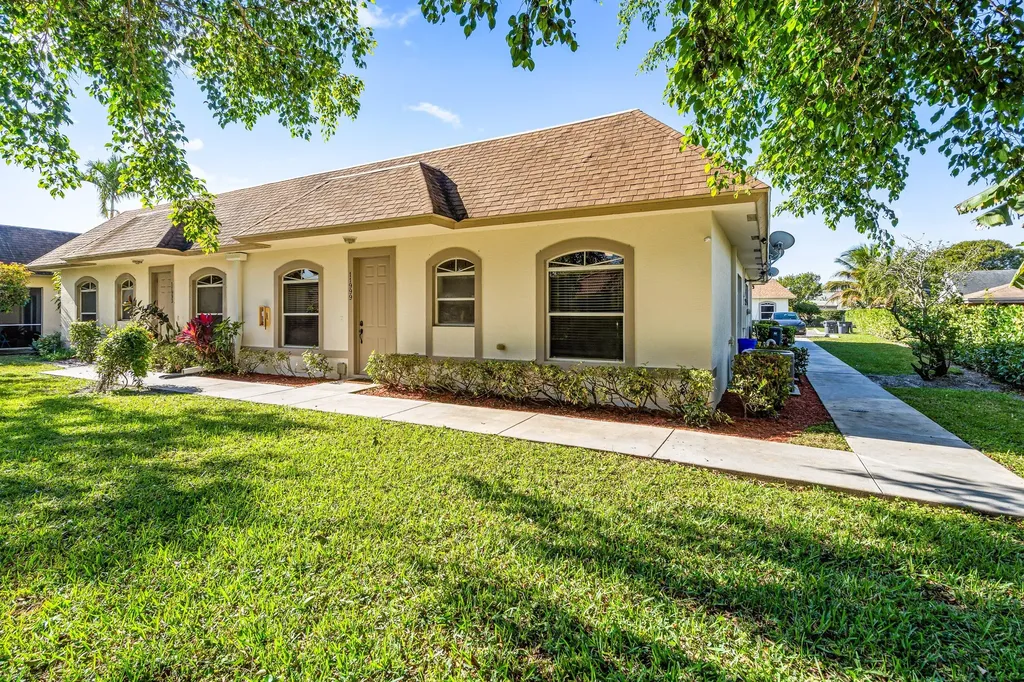 11999 Sturbridge Lane Wellington FL 33414