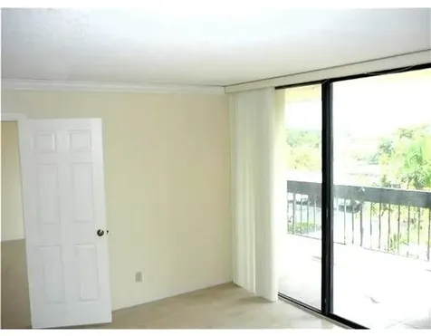 2000 Presidential Way West Palm Beach FL 33401