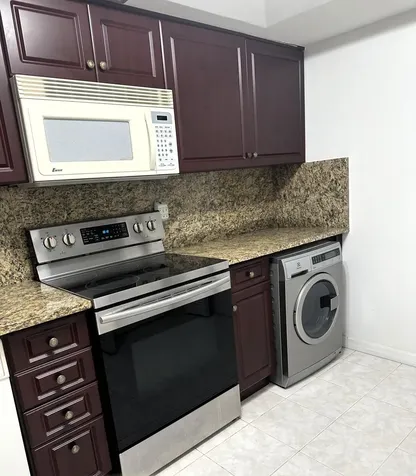 2000 Presidential Way West Palm Beach FL 33401