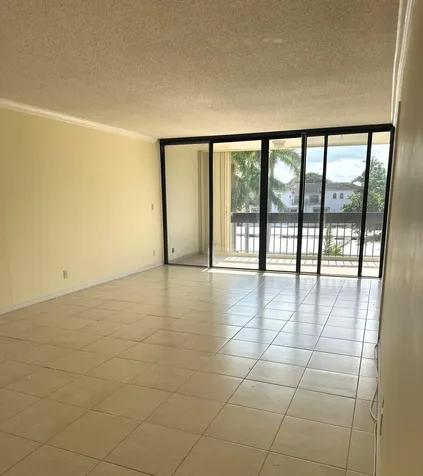 2000 Presidential Way West Palm Beach FL 33401