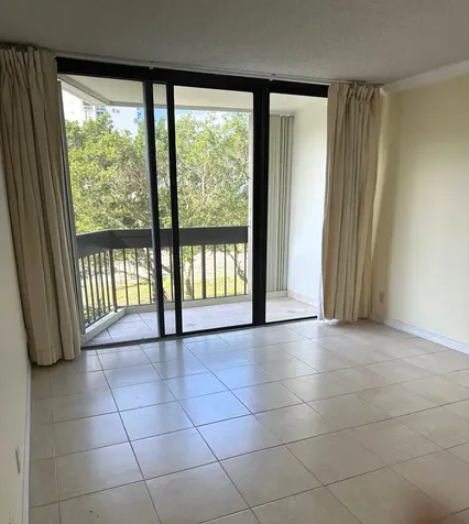 2000 Presidential Way West Palm Beach FL 33401