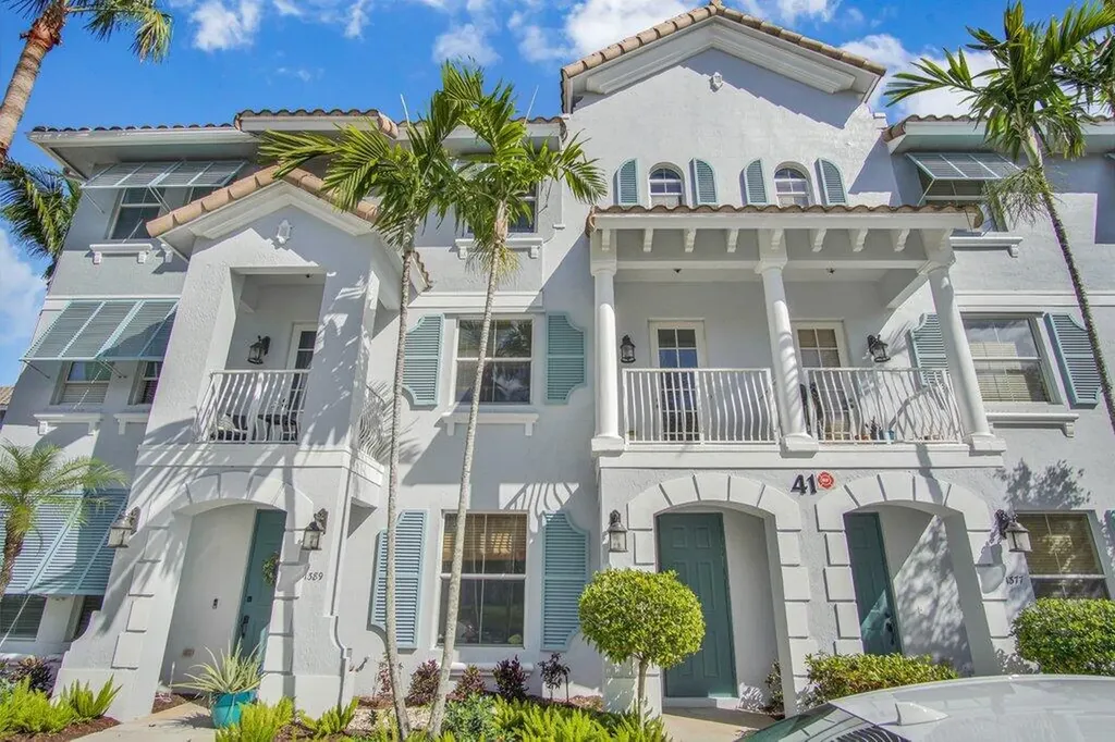 1383 Piazza Pitti Boynton Beach FL 33426