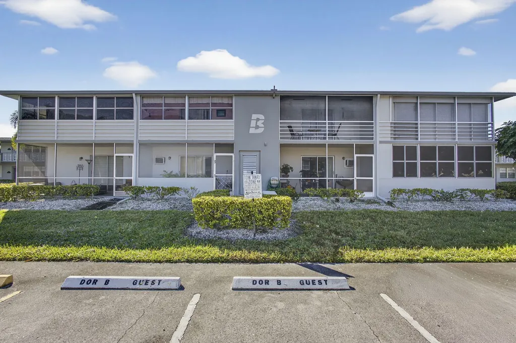 39 Dorchester B West Palm Beach FL 33417