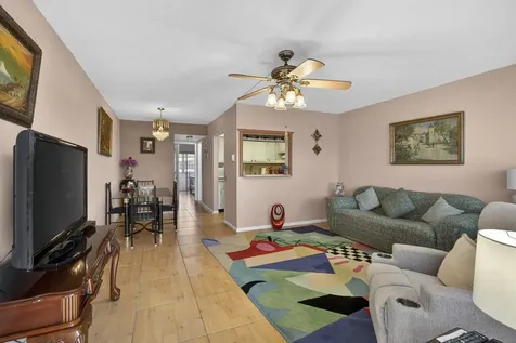 39 Dorchester B West Palm Beach FL 33417