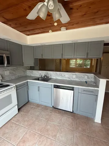 5601 Pierce Street Hollywood FL 33021