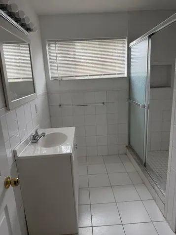 5601 Pierce Street Hollywood FL 33021