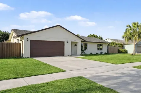 12129 Stratford Street Wellington FL 33414