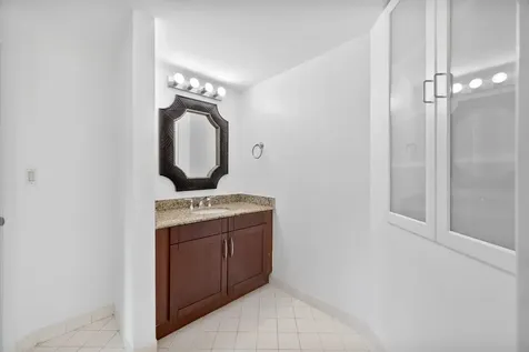 7270 Sw 88th Street Miami FL 33156