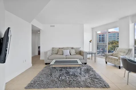 7270 Sw 88th Street Miami FL 33156