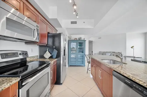 7270 Sw 88th Street Miami FL 33156