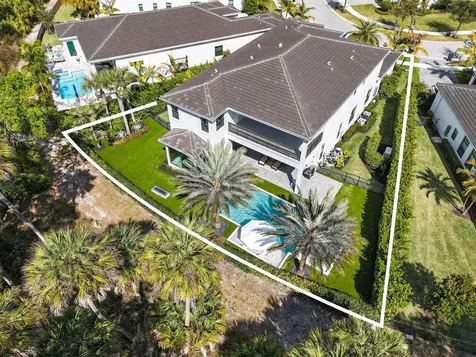 13590 Artisan Circle Palm Beach Gardens FL 33418