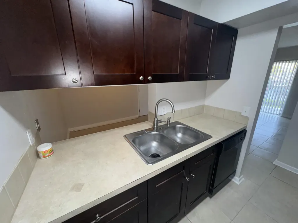 1798 Abbey Road West Palm Beach FL 33415