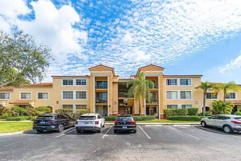 117 Yacht Club Way Hypoluxo FL 33462