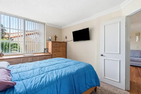 117 Yacht Club Way Hypoluxo FL 33462