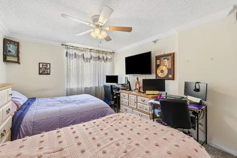 117 Yacht Club Way Hypoluxo FL 33462