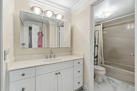 117 Yacht Club Way Hypoluxo FL 33462