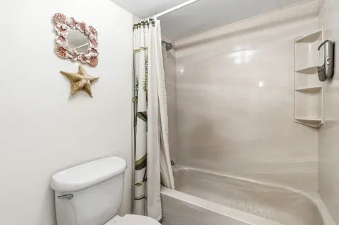 117 Yacht Club Way Hypoluxo FL 33462
